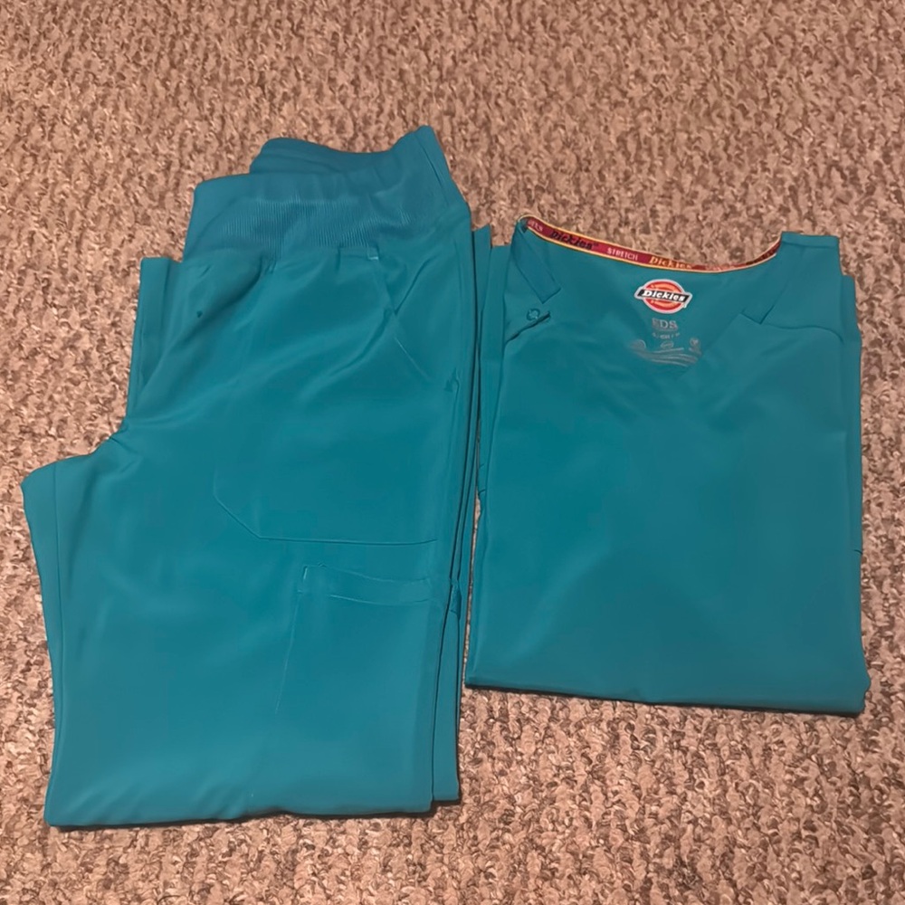 EUC dickies scrubs teal blue